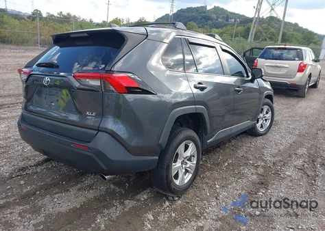 2021 Toyota Rav4 Xle из США, поврежденный, VIN 2T3P1RFV2MC254329